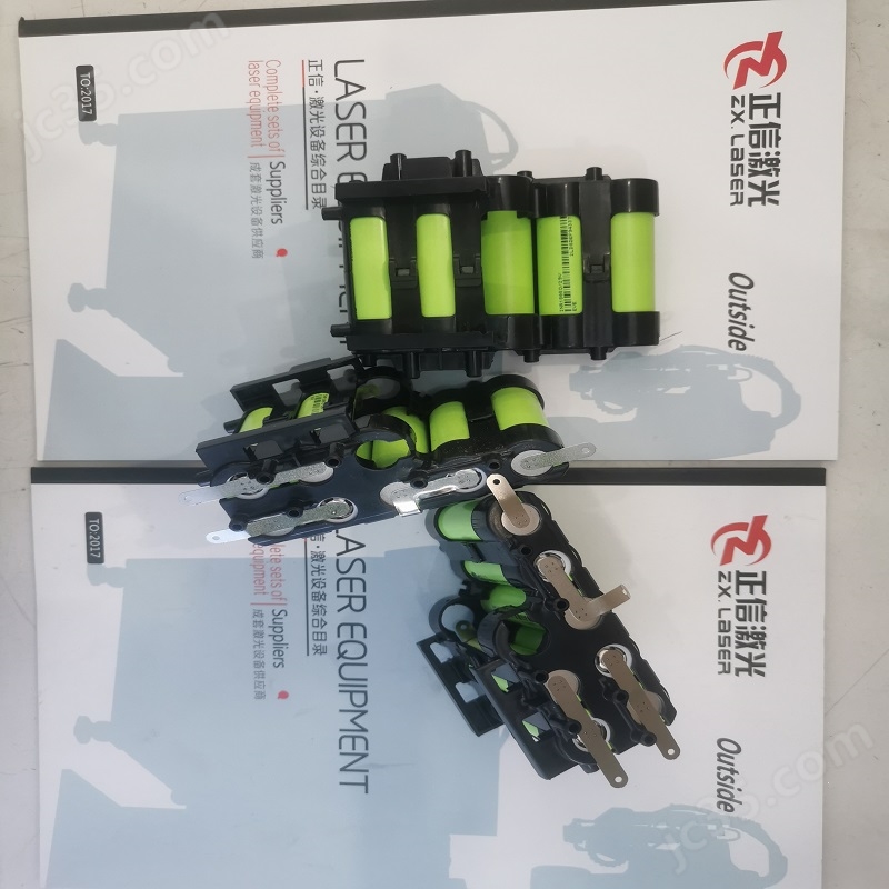 CR1200纽扣电池引脚光纤激光焊接机