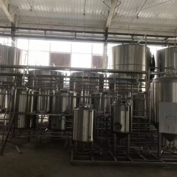 供应贵州的精酿啤酒设备厂家大型啤酒设备50吨机器