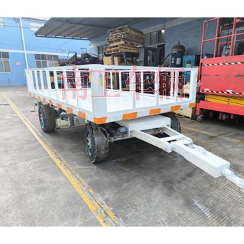 3吨平板拖车牵引工具拖车 带护栏减震刹车功能