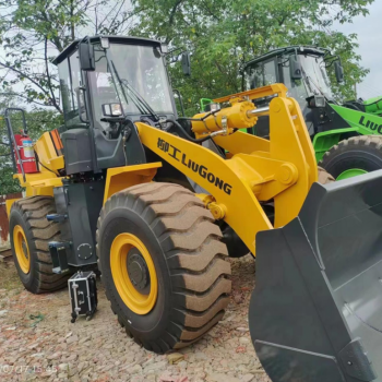 工程车灭火装置，突发事件、快速抵达、压制火源