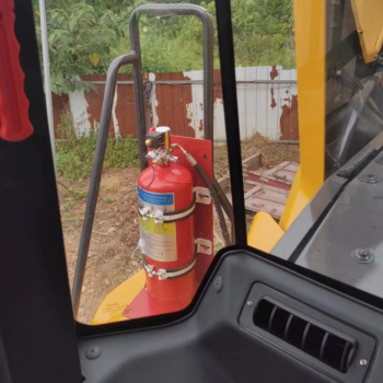 重型工程车辆灭火系统：针对矿用卡车、装载机等大型设备