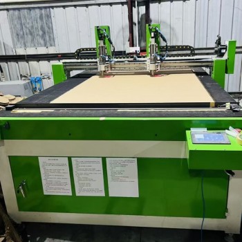 智能数控震动刀切割机，CAD图形切割机